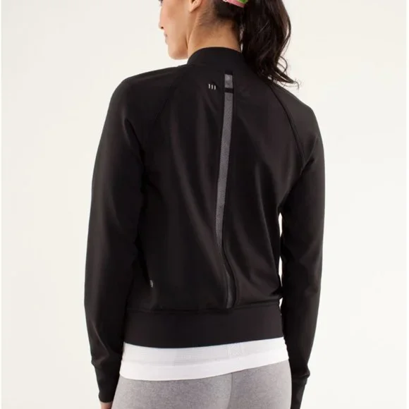 Lululemon Om Me Home Jacket - EUC Like New - 6 - Picture 4 of 8